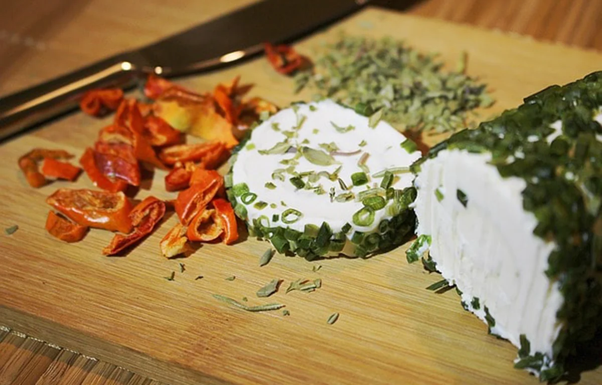 herbs, goat cheese